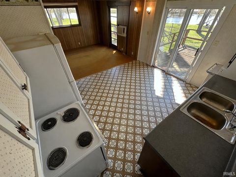 Tiny photo for 7708 N Barekman Court, Monticello, IN 47960 (MLS # 202613244)