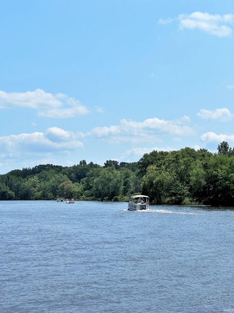 Tiny photo for 7708 N Barekman Court, Monticello, IN 47960 (MLS # 202613244)