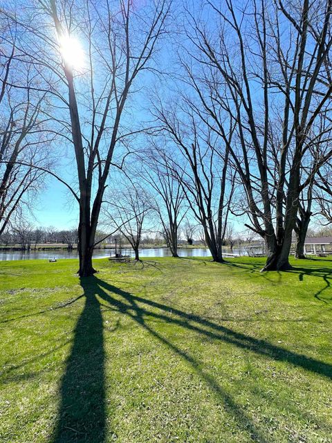 Tiny photo for 7708 N Barekman Court, Monticello, IN 47960 (MLS # 202613244)