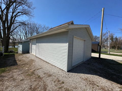Tiny photo for 7708 N Barekman Court, Monticello, IN 47960 (MLS # 202613244)