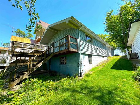 Photo of 7708 N Barekman Court, Monticello, IN 47960 (MLS # 202613244)