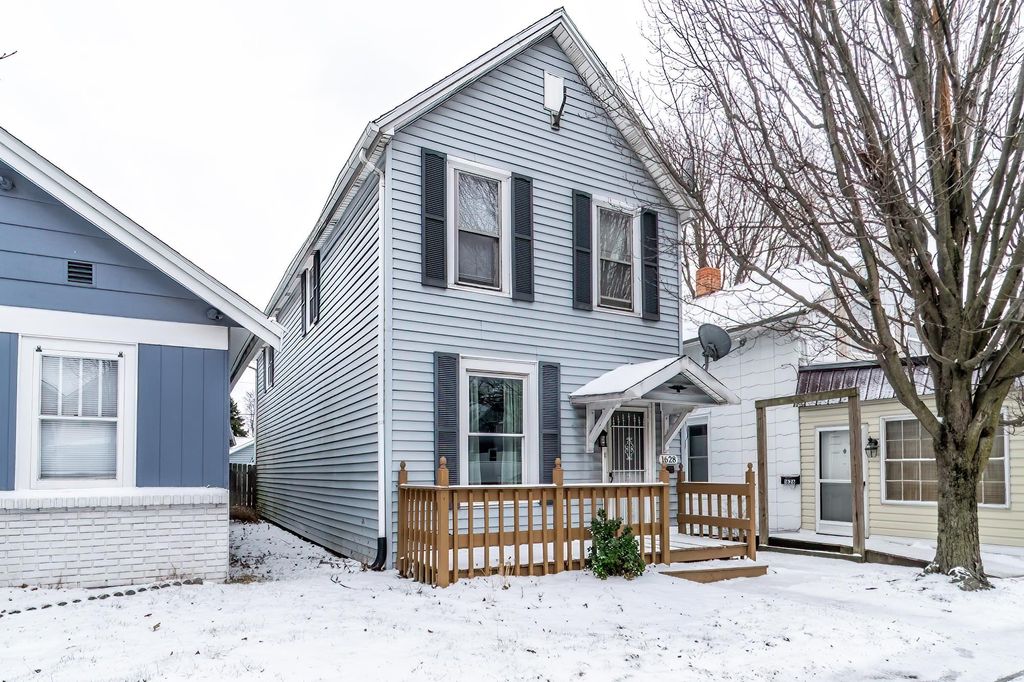 Photo of 1628 N Wells Street, Fort Wayne, IN 46808 (MLS # 202601787)