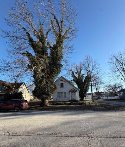 Tiny photo for 301 E 5th Street, Peru, IN 46970 (MLS # 202549601)