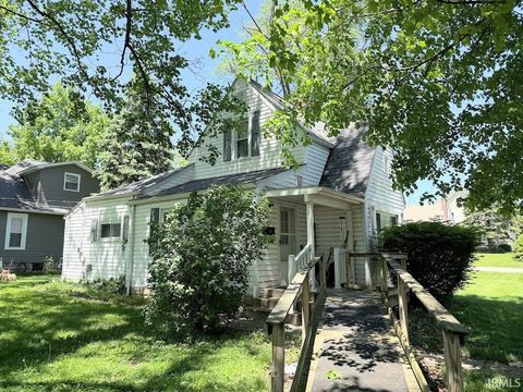 Tiny photo for 220 N Washington Street, Flora, IN 46929 (MLS # 202617717)
