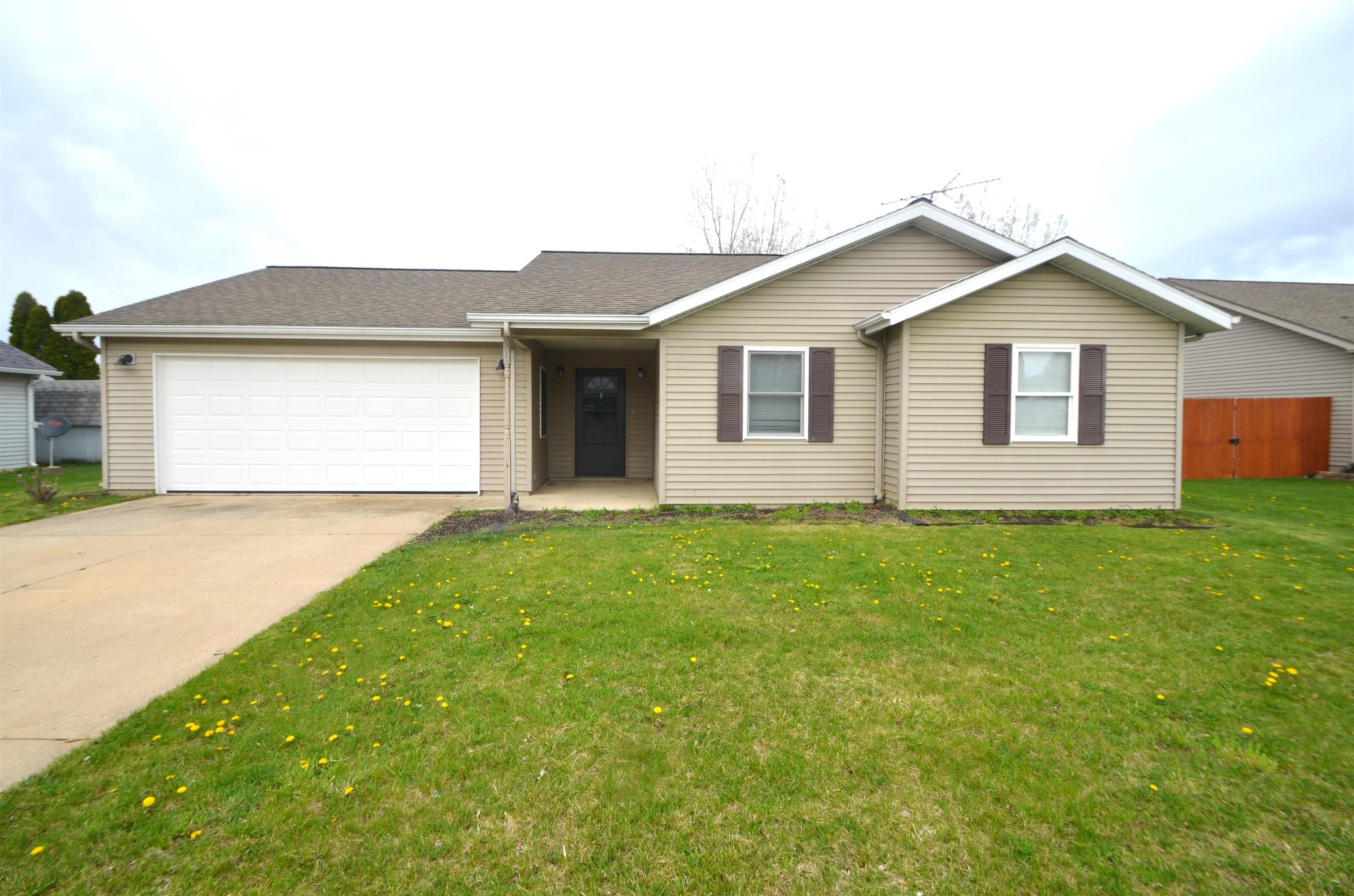 602 W Follett Lane