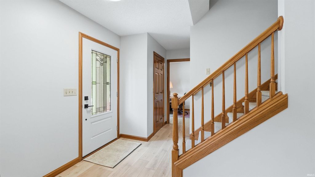 Photo of 10407 Tidewater Trail, Fort Wayne, IN 46845 (MLS # 202619448)