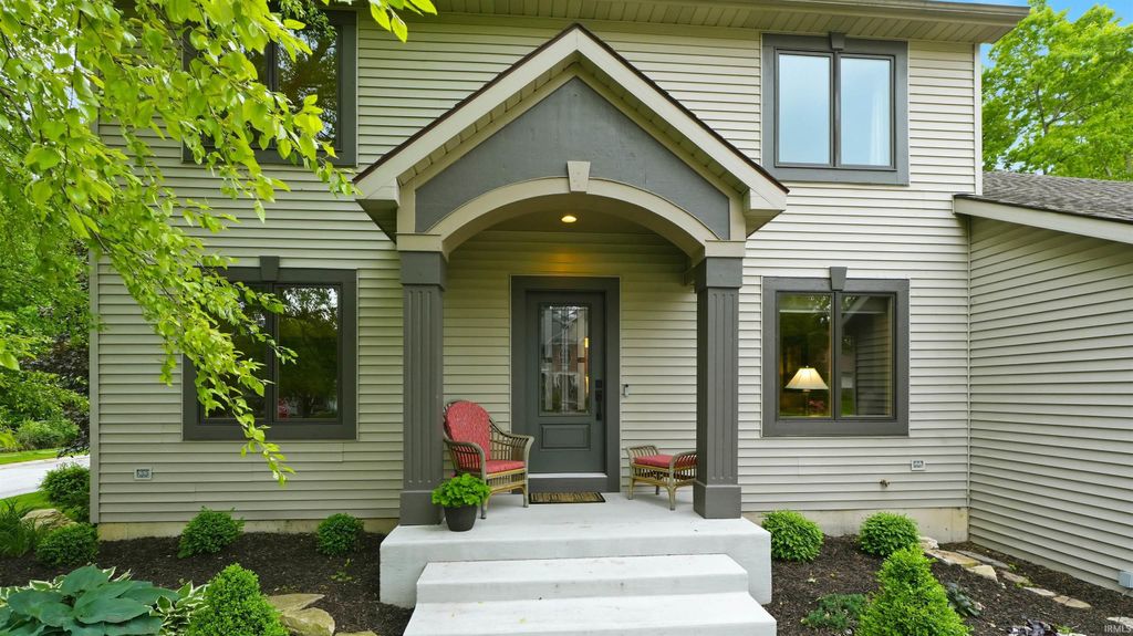 Photo of 10407 Tidewater Trail, Fort Wayne, IN 46845 (MLS # 202619448)