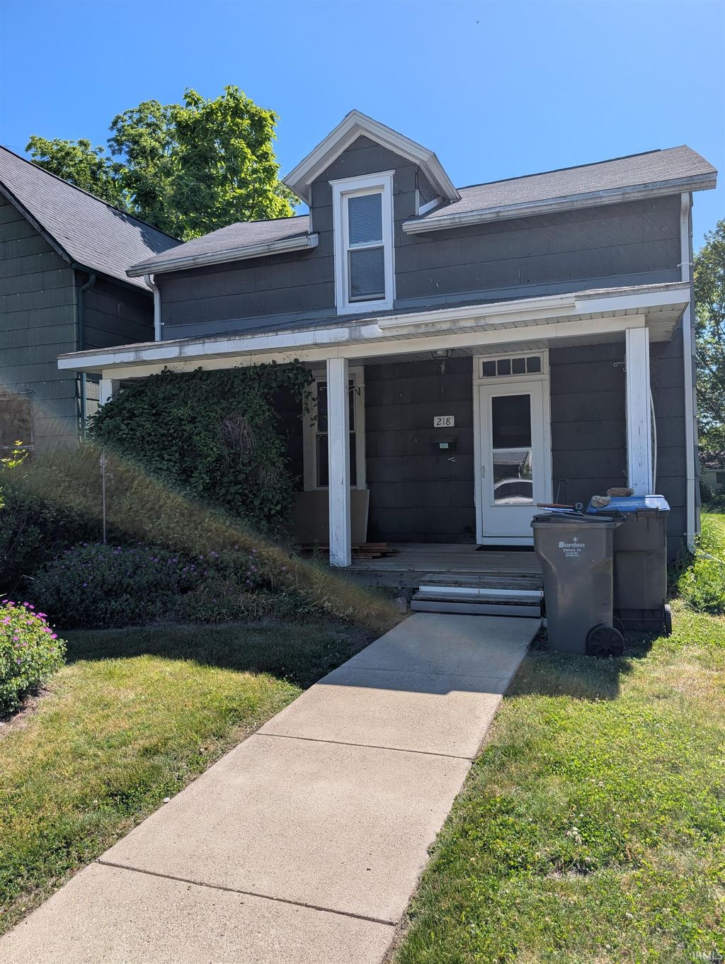 Photo of 218 S 10th Street, Goshen, IN 46528 (MLS # 202621422)