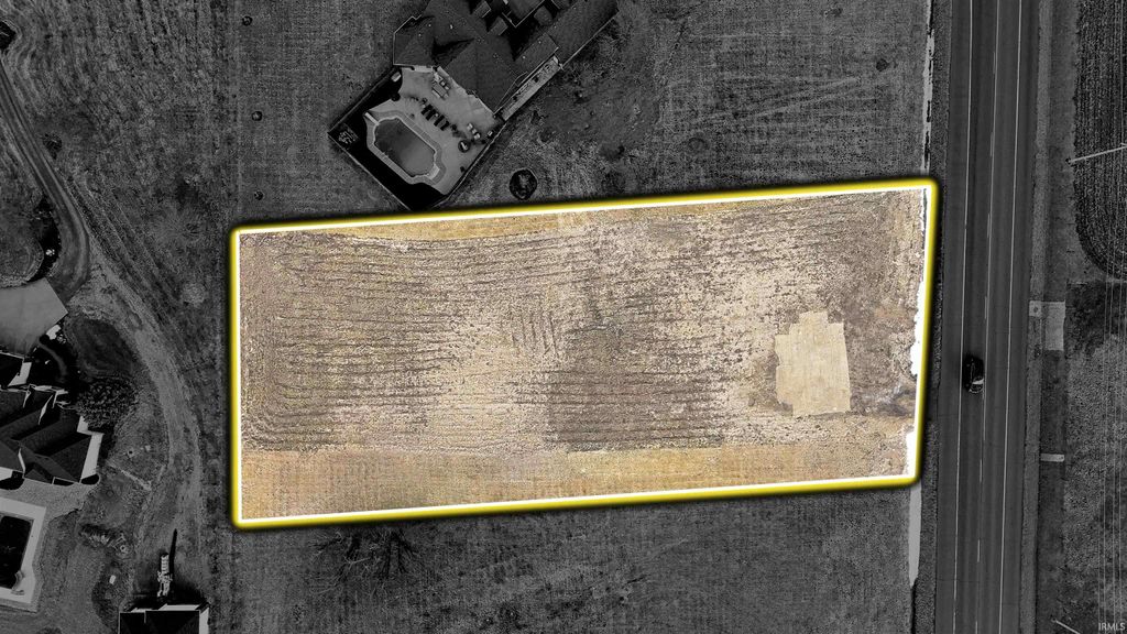 Photo of 8849 Schwartz Road, Fort Wayne, IN 46835 (MLS # 202607629)