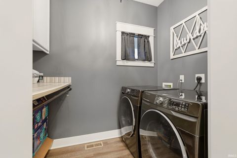 Tiny photo for 5587 Deer Hollow Road, Auburn, IN 46706 (MLS # 202613562)