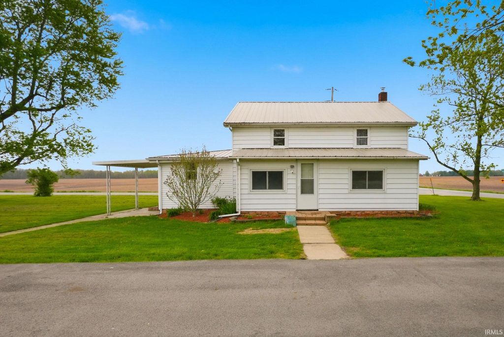 Photo of 1520 N 150 W, Columbia City, IN 46725 (MLS # 202616809)
