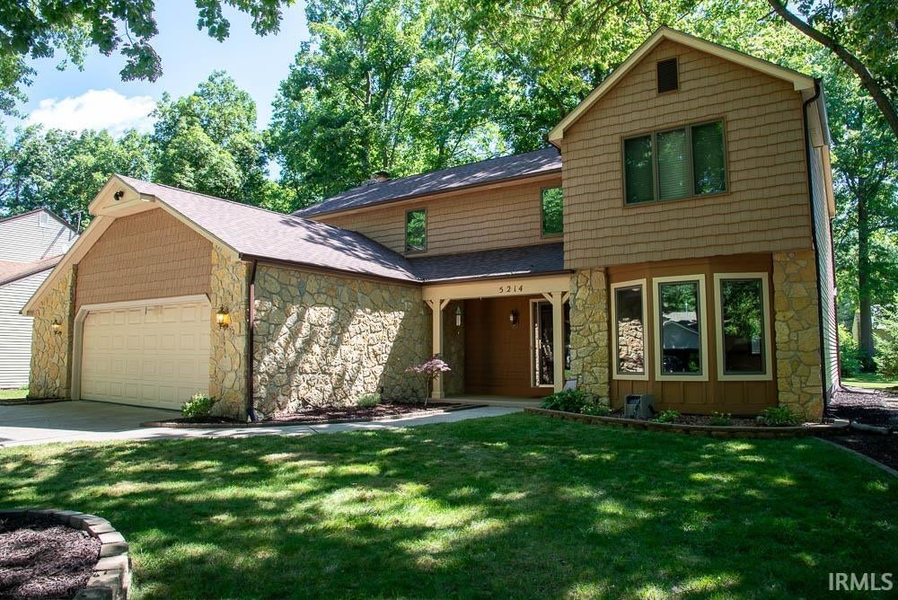 Photo of 5214 Willowwood Court, Fort Wayne, IN 46835 (MLS # 202624314)