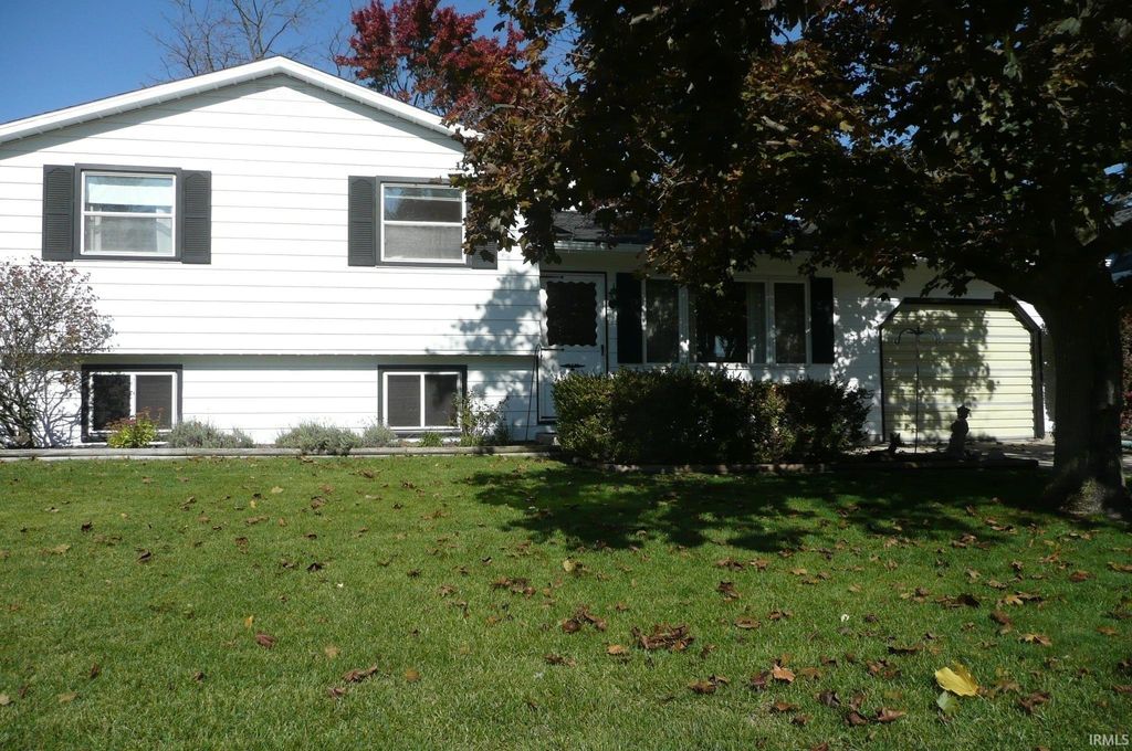 Photo of 2732 Prescott Drive, Mishawaka, IN 46544 (MLS # 202544375)