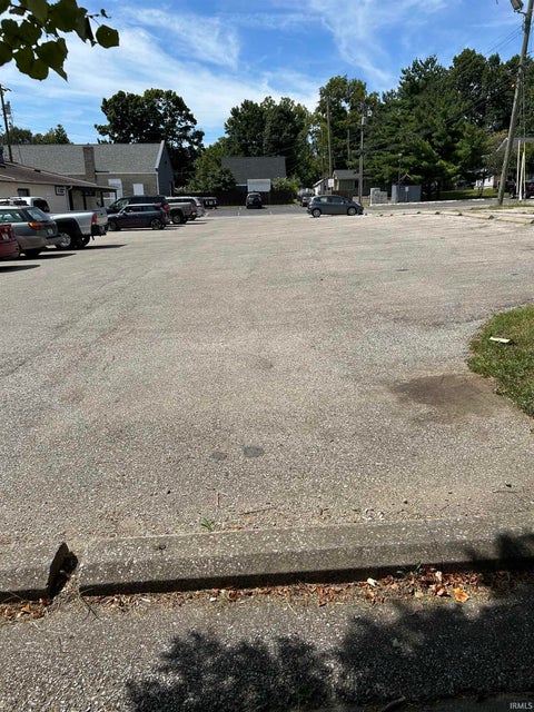 Tiny photo for 502 - #8 W 4th Street, Bloomington, IN 47404 (MLS # 202635252)