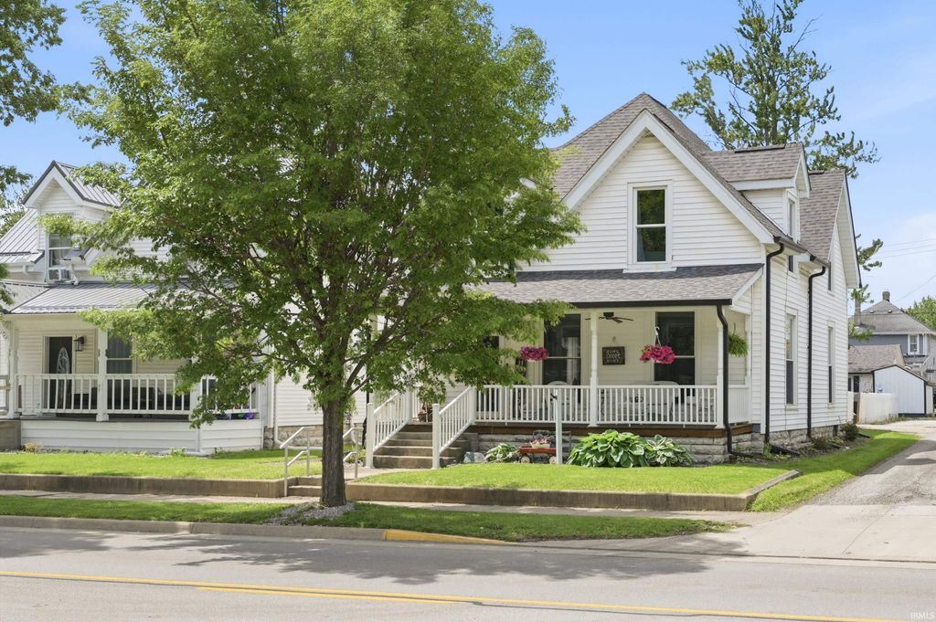 Photo of 917 N Main Street, Rushville, IN 46173 (MLS # 202616608)