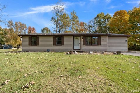 Photo of 1319 Saint Marys Drive, Warsaw, IN 46580 (MLS # 202543684)