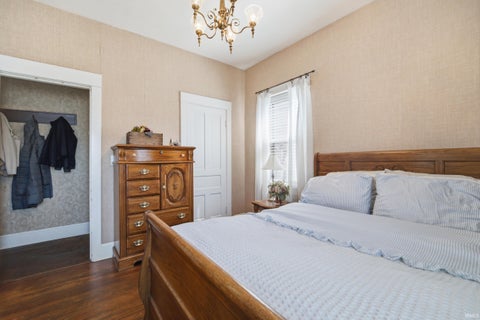 Tiny photo for 305 N Monroe Street, Williamsport, IN 47993 (MLS # 202624320)