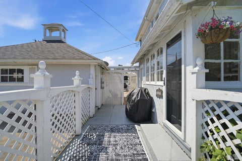 Tiny photo for 305 N Monroe Street, Williamsport, IN 47993 (MLS # 202624320)