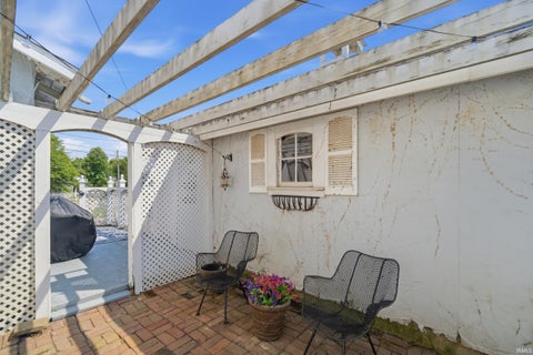 Tiny photo for 305 N Monroe Street, Williamsport, IN 47993 (MLS # 202624320)
