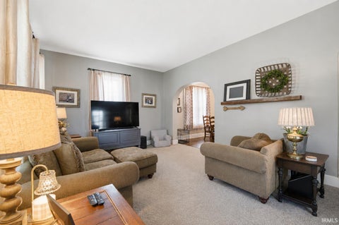 Tiny photo for 305 N Monroe Street, Williamsport, IN 47993 (MLS # 202624320)