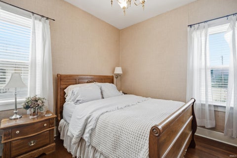 Tiny photo for 305 N Monroe Street, Williamsport, IN 47993 (MLS # 202624320)