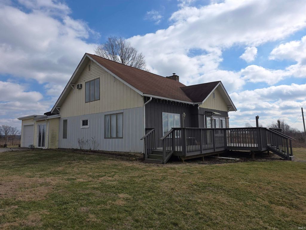 Photo of 9840 W State Road 45 Road, Bloomington, IN 47403 (MLS # 202606617)