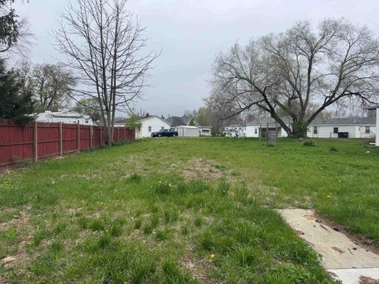 2417 S HOYT AVE, MUNCIE, IN 47302 - Image b5fb0cad9b5d22df75ae2fdfc642b368/561111694