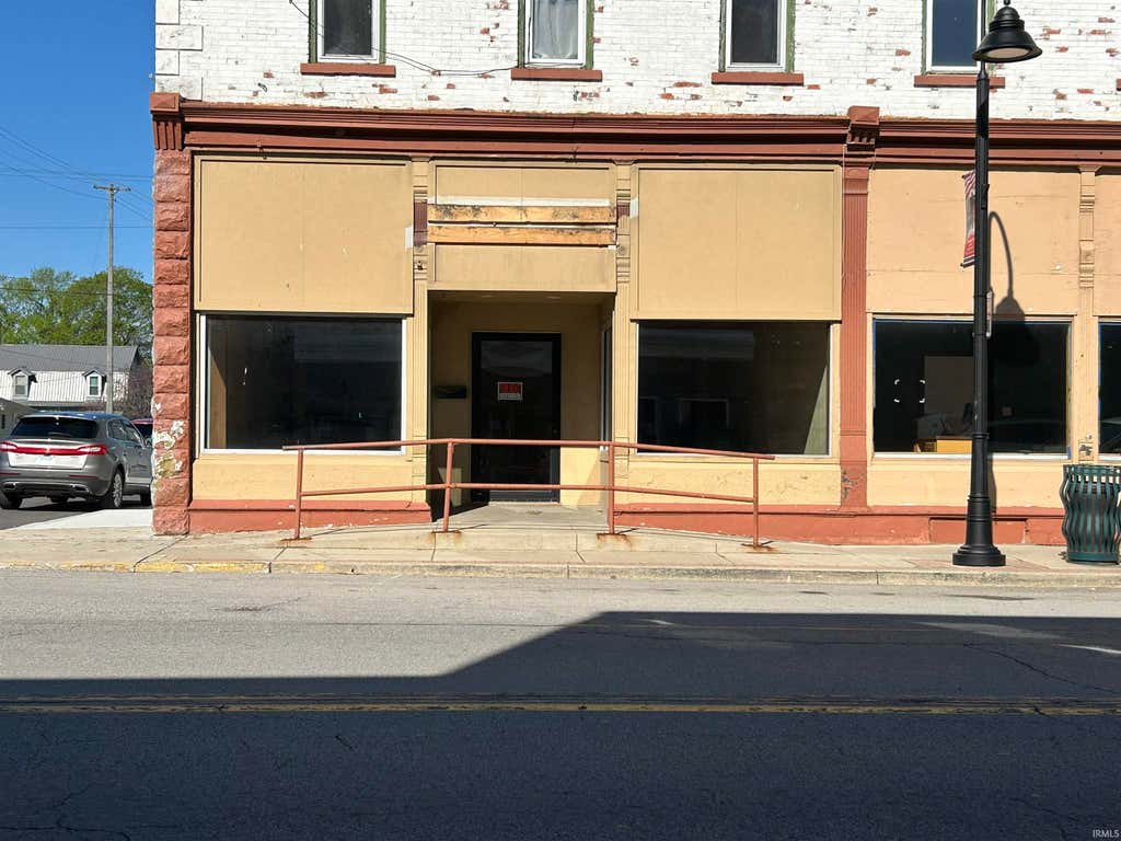 Photo of 127 S State Street, South Whitley, IN 46787 (MLS # 202631393)