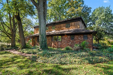 Tiny photo for 15251 Kern Road, Mishawaka, IN 46544 (MLS # 202642996)