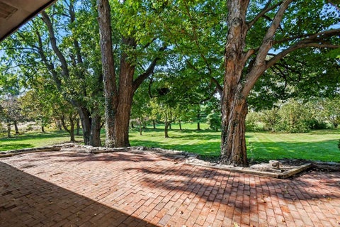 Tiny photo for 15251 Kern Road, Mishawaka, IN 46544 (MLS # 202642996)