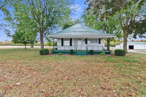 Tiny photo for 7405 W Mier 27, Converse, IN 46919 (MLS # 202541962)