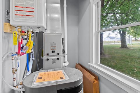 Tiny photo for 7405 W Mier 27, Converse, IN 46919 (MLS # 202541962)