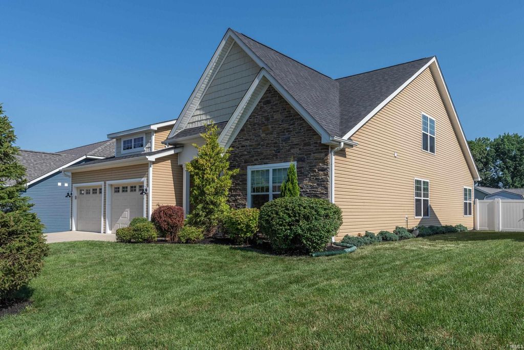 Photo of 3720 W Cheryl Drive, Bloomington, IN 47404 (MLS # 202548848)