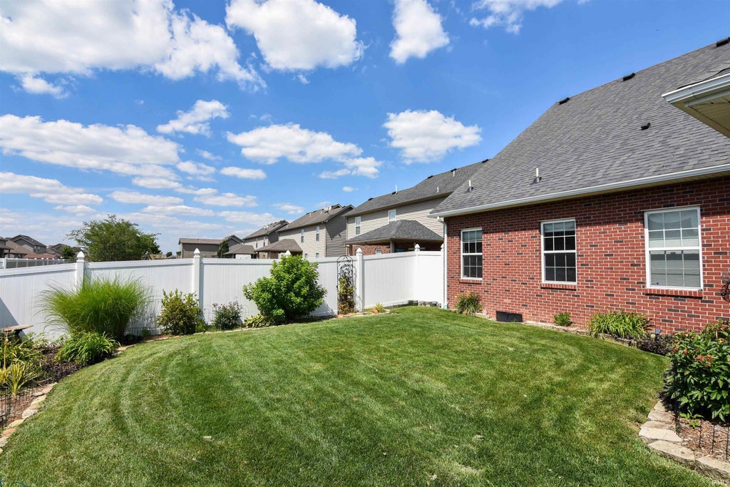 Photo of 8700 Wynnfield Drive, Evansville, IN 47725 (MLS # 202622095)