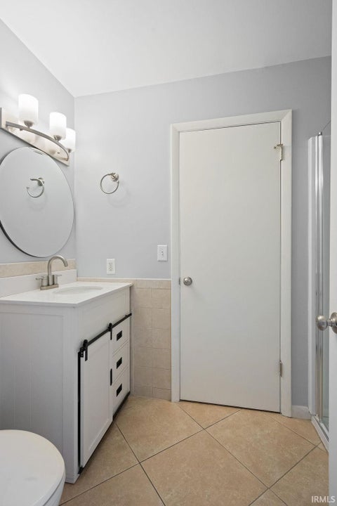 Tiny photo for 5603 Ivy Court, Kokomo, IN 46902 (MLS # 202627086)