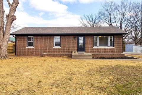 Photo of 1220 Lower New Harmony Road, Mount Vernon, IN 47620 (MLS # 202605718)
