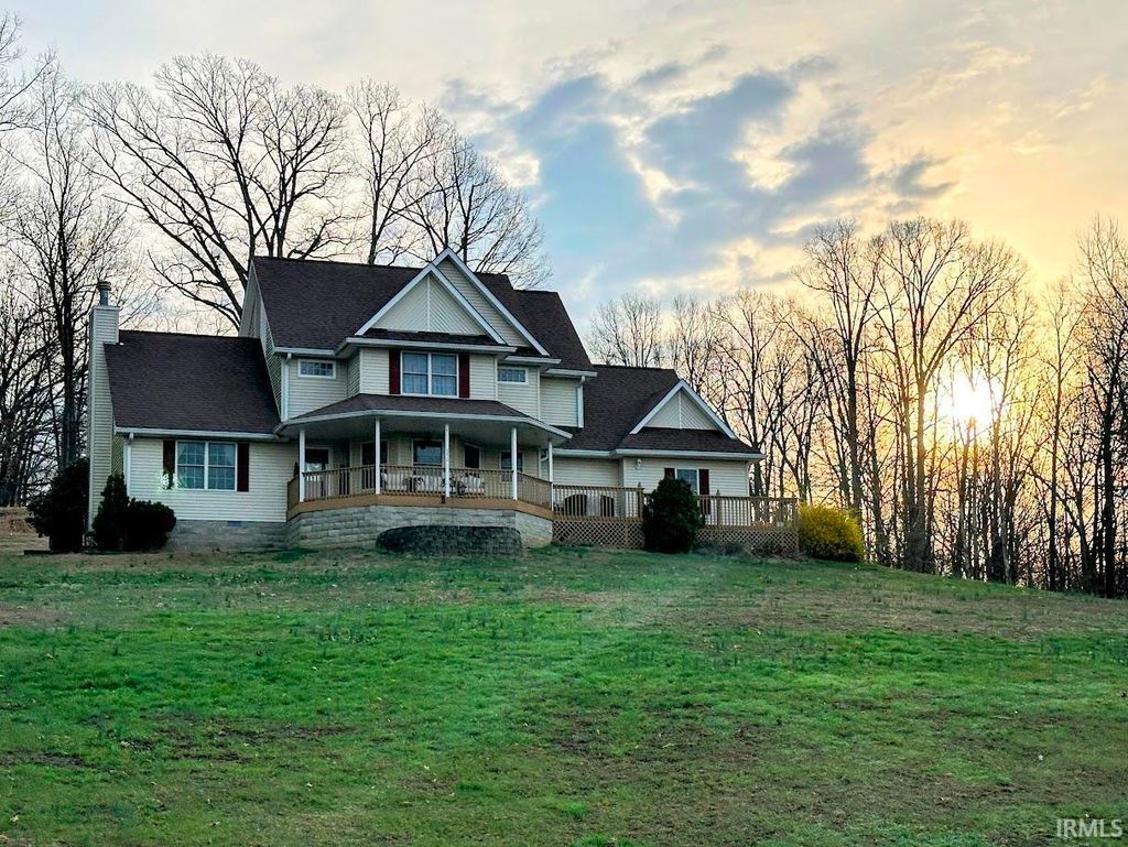 Photo of 692 N Parker Lane, Bloomfield, IN 47424 (MLS # 202608668)