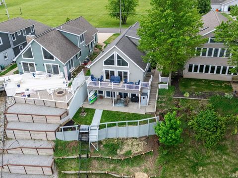 Photo of 5823 E Sheridan Road, Monticello, IN 47960 (MLS # 202615933)