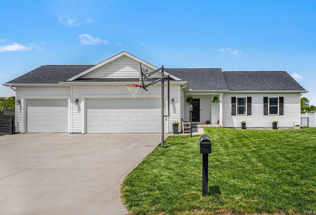 Photo of 30657 Cynthia Drive, Elkhart, IN 46516 (MLS # 202617402)