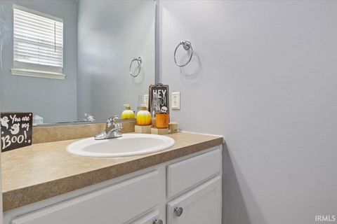 Tiny photo for 1419 Sourgum Lane, Lafayette, IN 47905 (MLS # 202537614)