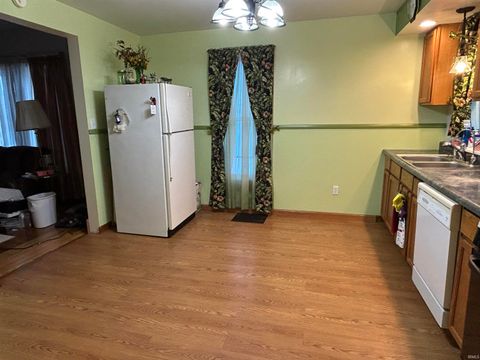 Tiny photo for 2464 E Broadway Street, Denver, IN 46926 (MLS # 202621194)