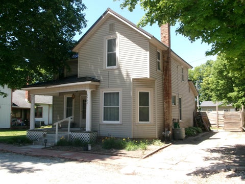 Photo of 2464 E Broadway Street, Denver, IN 46926 (MLS # 202621194)