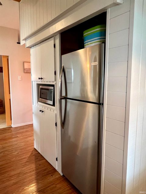 Tiny photo for 3215 Barrett Road, Rochester, IN 46975 (MLS # 202431393)