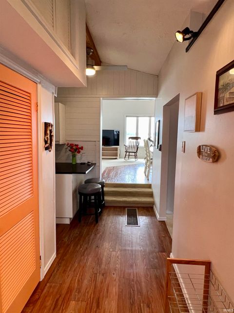 Tiny photo for 3215 Barrett Road, Rochester, IN 46975 (MLS # 202431393)