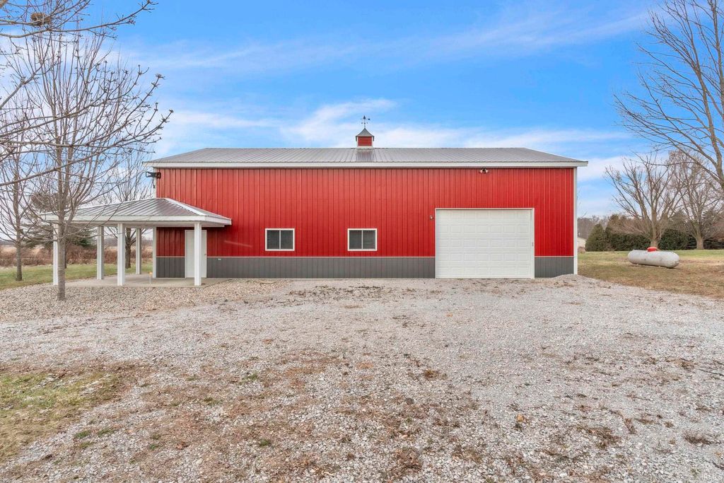 Photo of 4751 S 100 W, Albion, IN 46701 (MLS # 202549482)