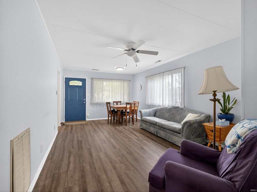 Photo of 1521 W 4th Street, Fort Wayne, IN 46808 (MLS # 202619582)