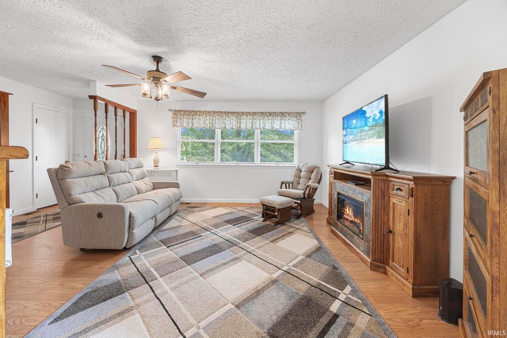Photo of 510 Sunrise Drive, Huntingburg, IN 47542 (MLS # 202623236)