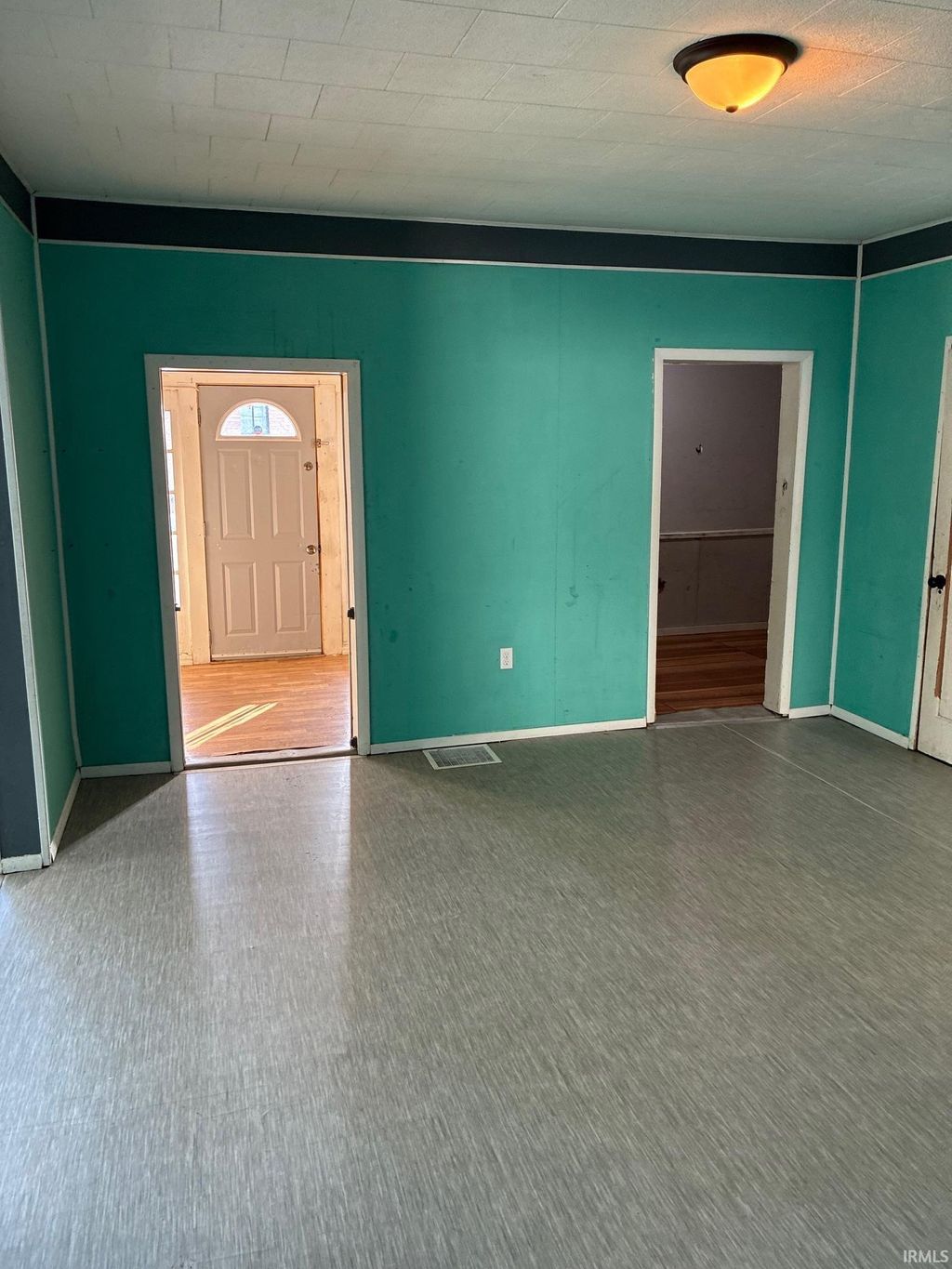 Photo of 403 W 3rd Street, Bicknell, IN 47512 (MLS # 202604102)