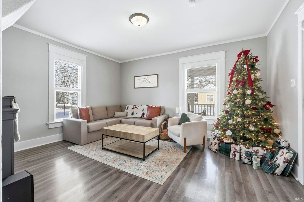 Photo of 343 W 11th Street, Auburn, IN 46706 (MLS # 202548709)