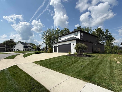 Tiny photo for 575 Sandringham Pass, Fort Wayne, IN 46845 (MLS # 202630474)